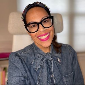 Meet your Posher, Ivori